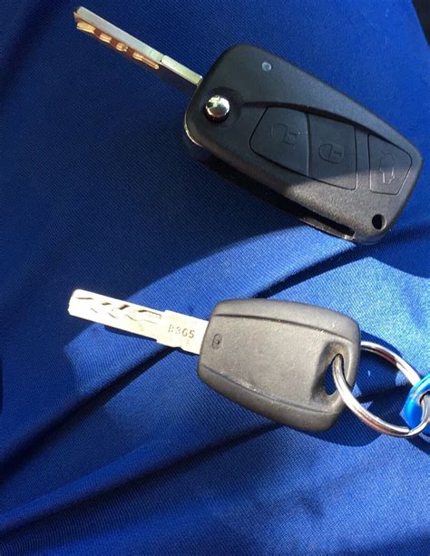 Peugeot Autoschlüssel nachmachen - Ersatz für verlorene Schlüssel